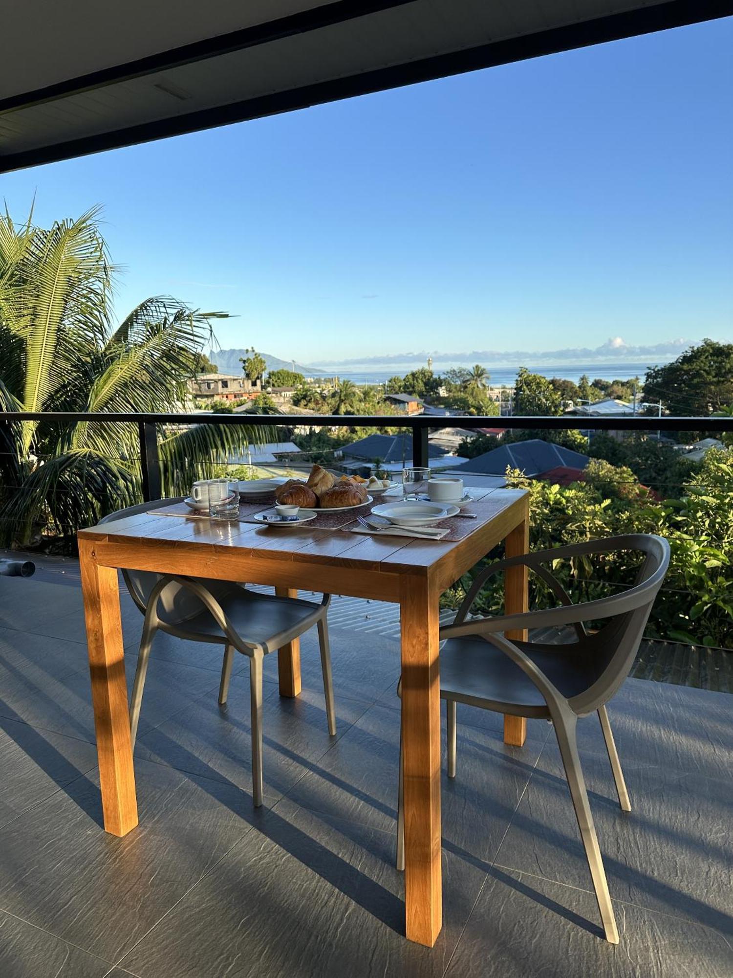Ononui Lodge Airport, Ocean-View, Private Bathroom And Balcony, Free Wifi And Parking, On-Site Car Rental Faaa ภายนอก รูปภาพ