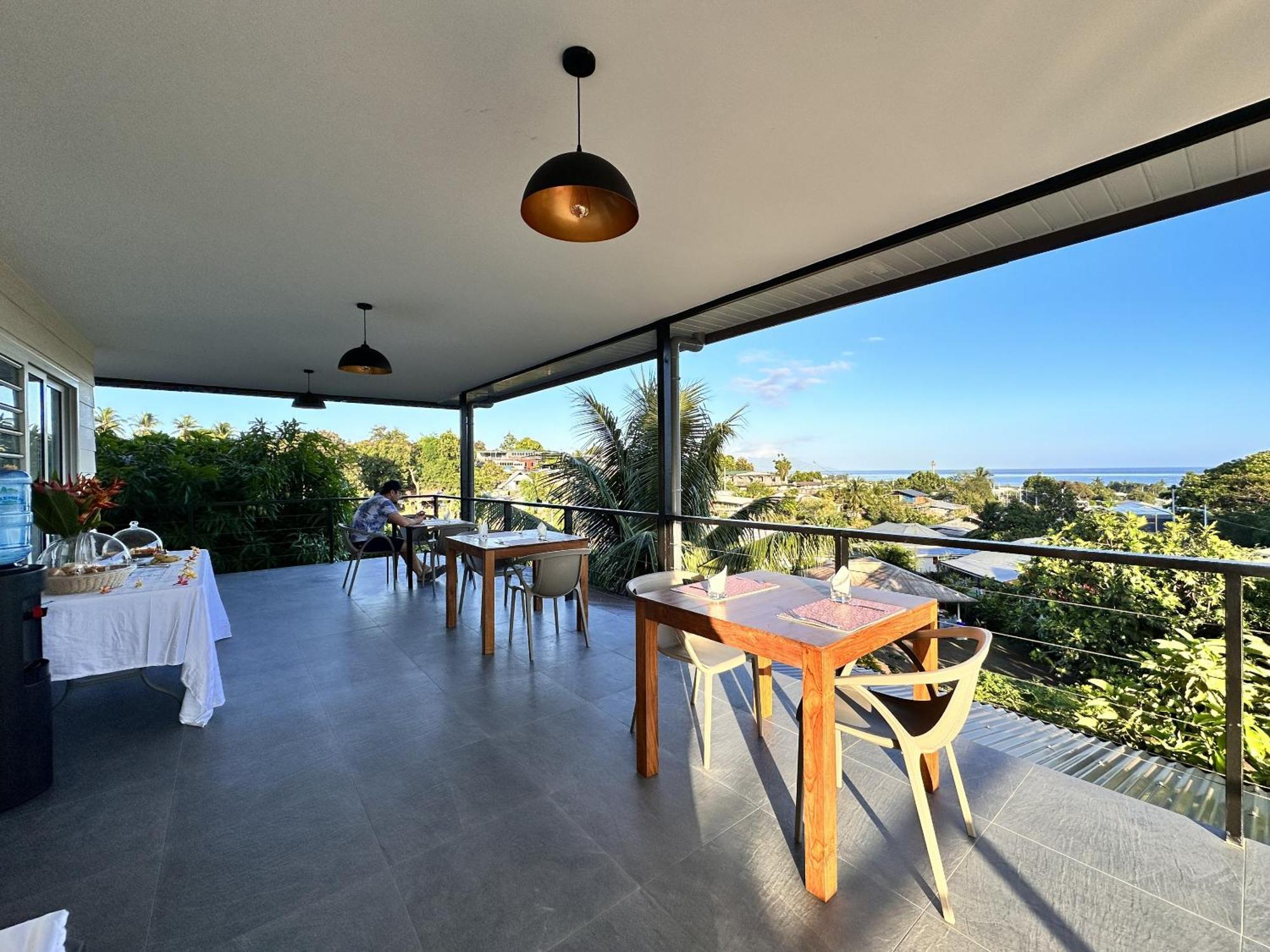 Ononui Lodge Airport, Ocean-View, Private Bathroom And Balcony, Free Wifi And Parking, On-Site Car Rental Faaa ภายนอก รูปภาพ