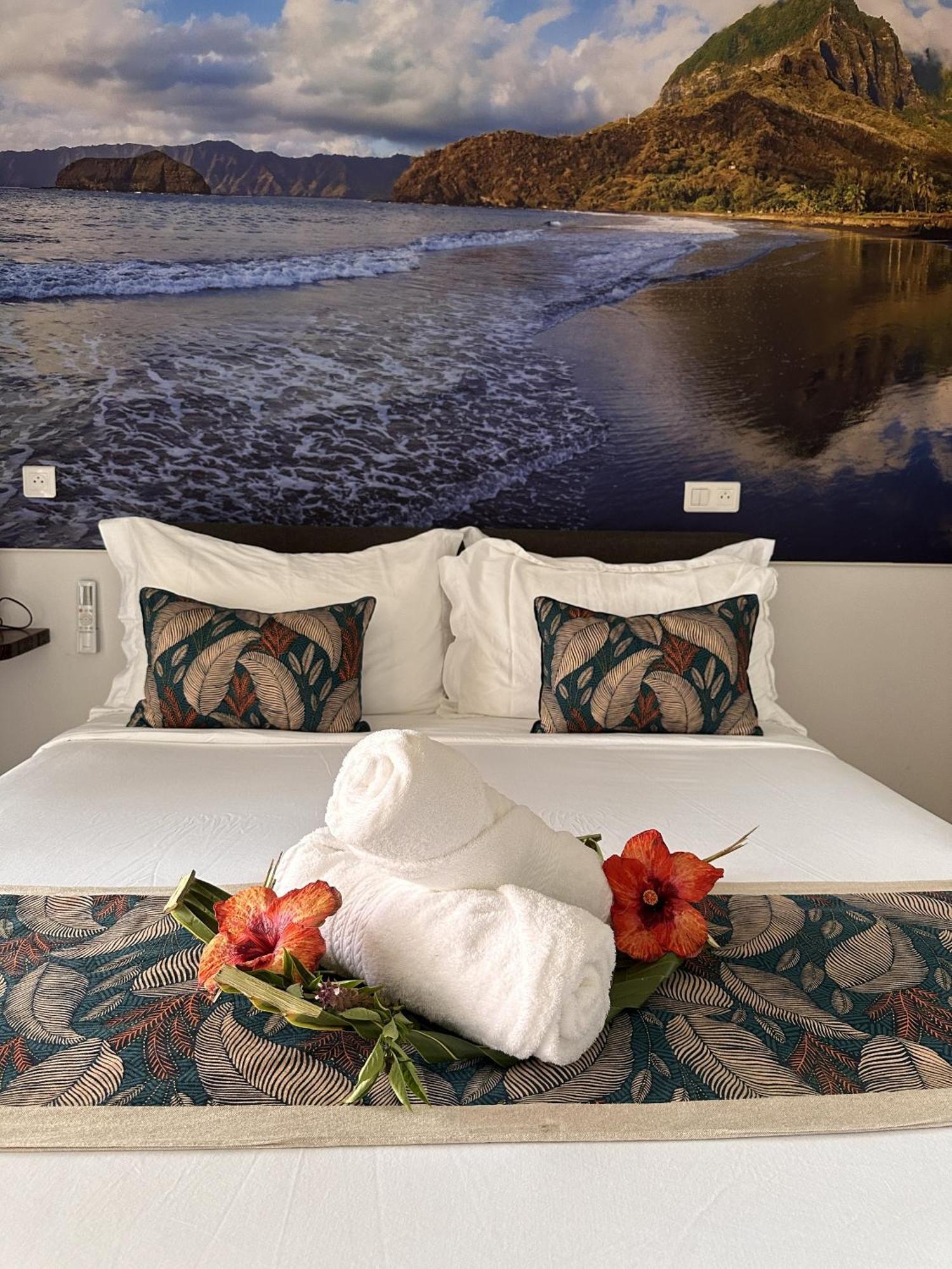 Ononui Lodge Airport, Ocean-View, Private Bathroom And Balcony, Free Wifi And Parking, On-Site Car Rental Faaa ภายนอก รูปภาพ