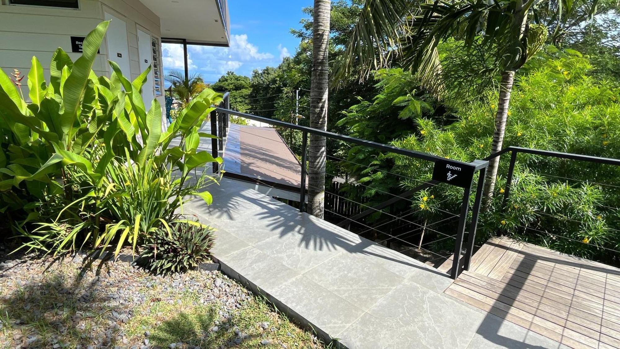 Ononui Lodge Airport, Ocean-View, Private Bathroom And Balcony, Free Wifi And Parking, On-Site Car Rental Faaa ภายนอก รูปภาพ