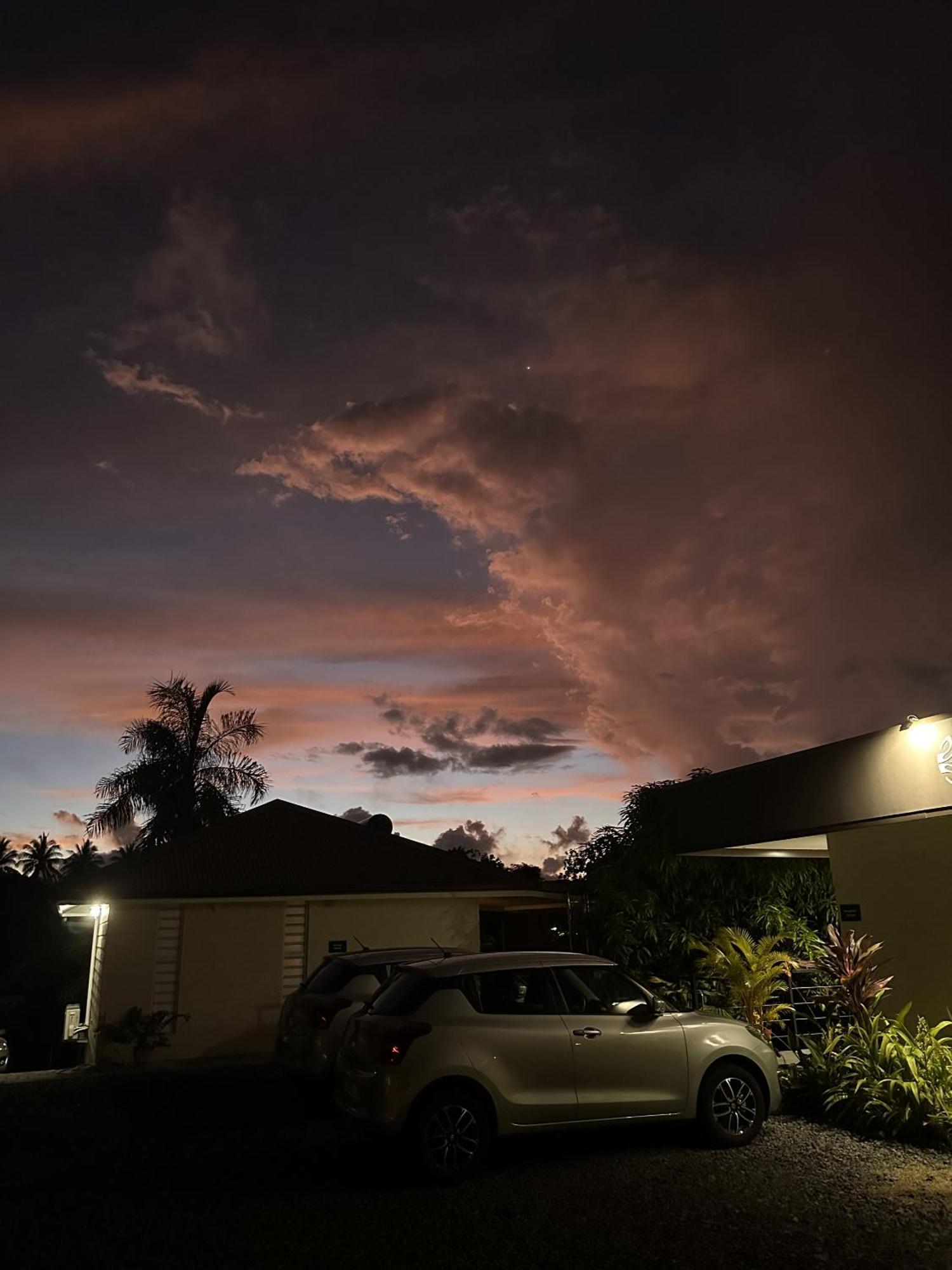 Ononui Lodge Airport, Ocean-View, Private Bathroom And Balcony, Free Wifi And Parking, On-Site Car Rental Faaa ภายนอก รูปภาพ