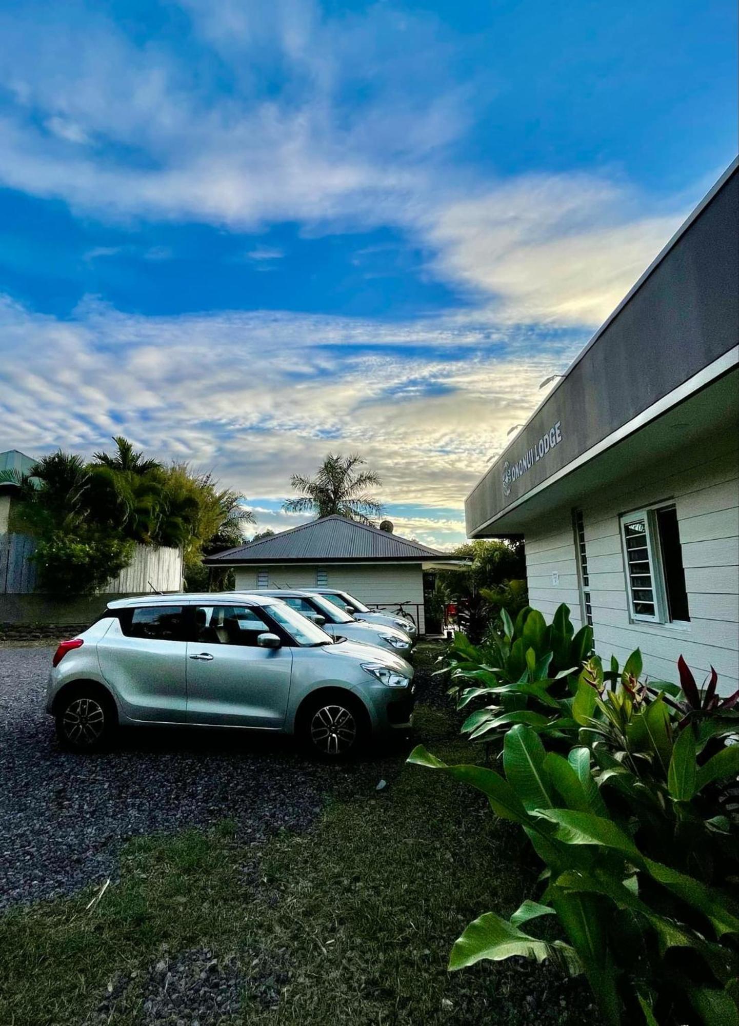 Ononui Lodge Airport, Ocean-View, Private Bathroom And Balcony, Free Wifi And Parking, On-Site Car Rental Faaa ภายนอก รูปภาพ