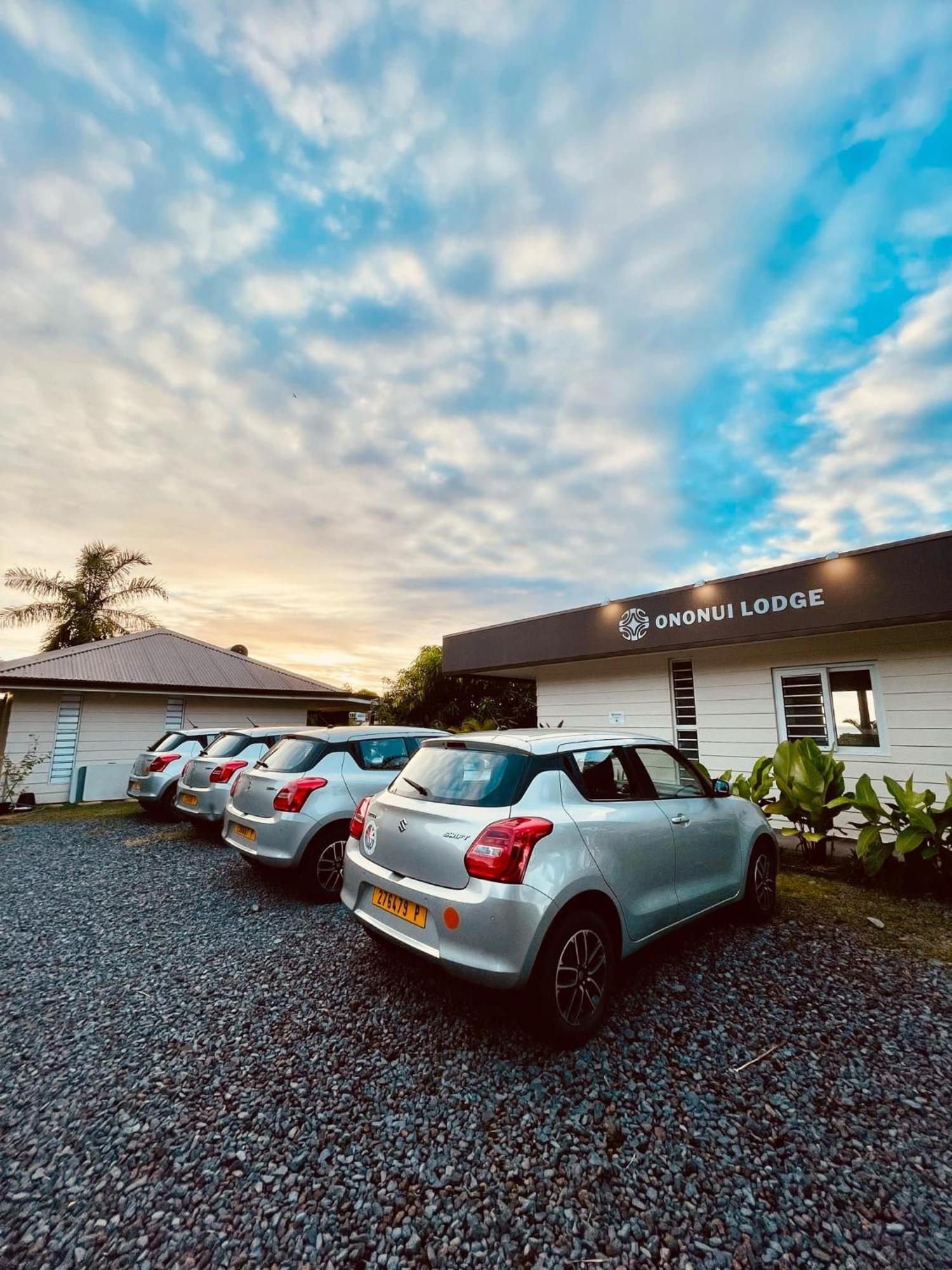 Ononui Lodge Airport, Ocean-View, Private Bathroom And Balcony, Free Wifi And Parking, On-Site Car Rental Faaa ภายนอก รูปภาพ